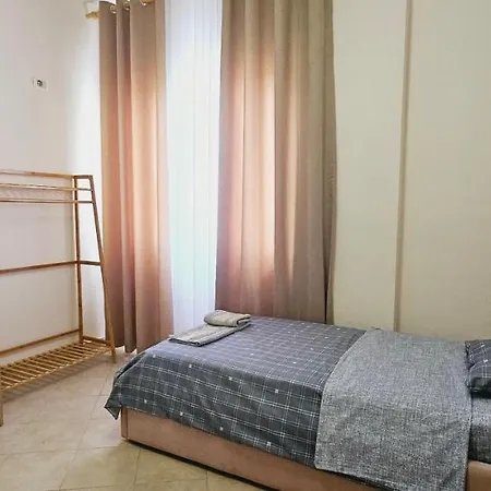Apartment New Bazaar Side Bliss 2 Bed Apt With Free Garage *