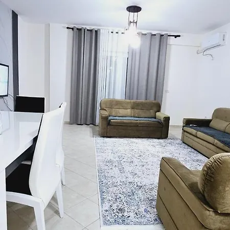 Apartment New Bazaar Side Bliss 2 Bed Apt With Free Garage *